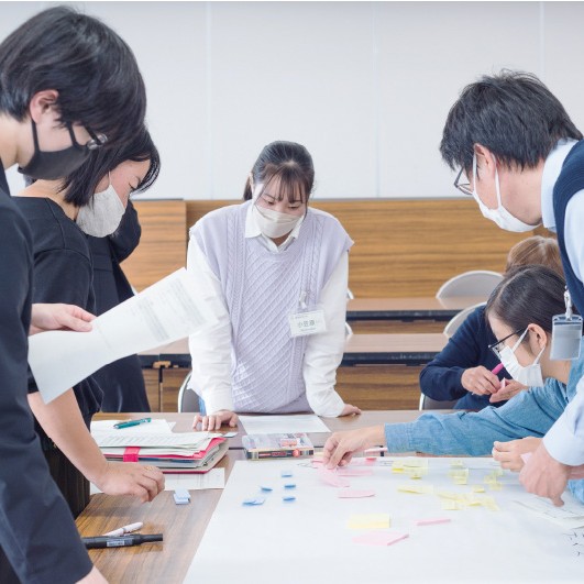 看護学科4年生が豊橋市「お互いさまのまちづくり協議会～多世代交流検討会～」に参加