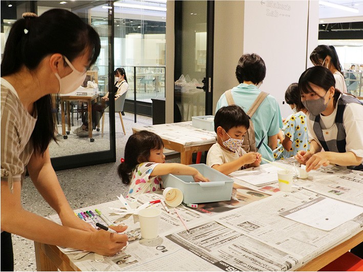 「親子で作ろう!こうさくきょうしつ」豊橋市まちなか図書館で幼児教育・保育科2年生がワークショップ