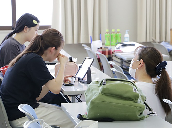 「就職メイク講座」開催。地域で活躍できる人材の育成を目指して!