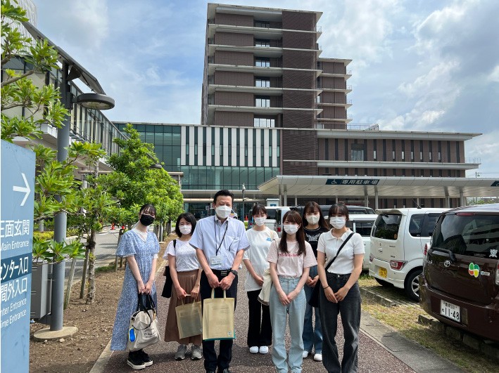 キャリアプランニング科矢島ゼミの学生たちが、豊川市民病院見学をさせていただきました。