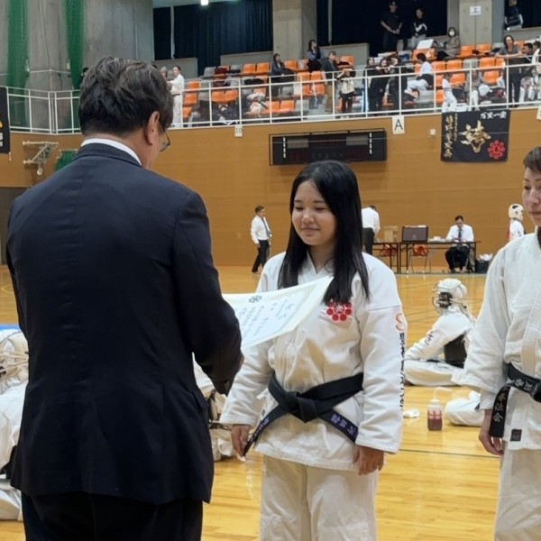 第３８回日本拳法中部総合大会で本学日本拳法部部員が一般大学生女子の部で優勝しました