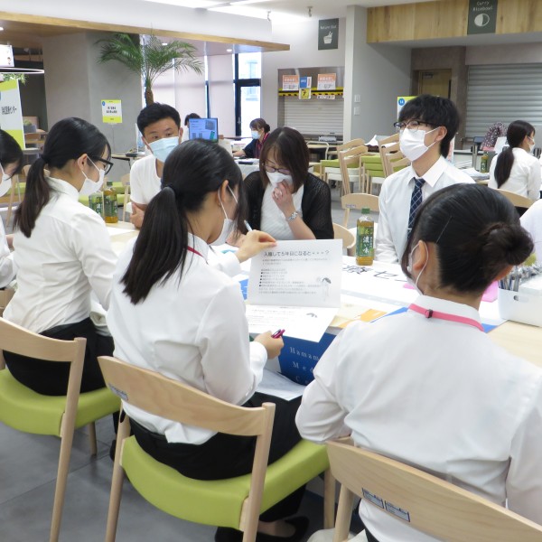 看護学科3年生が2024年度「看護業界研究会」に参加しました
