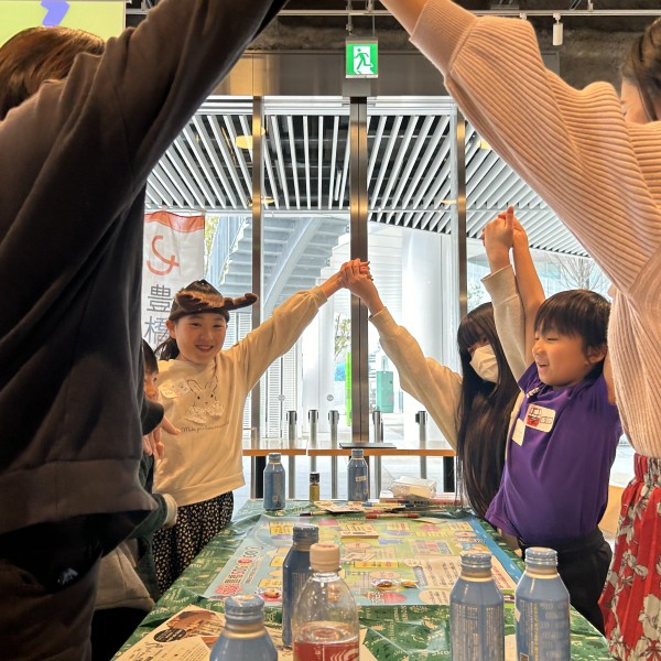 キャリアプランニング科瀧崎ゼミ＆朝倉ゼミがemキャンパスでSDGｓイベントを行いました。