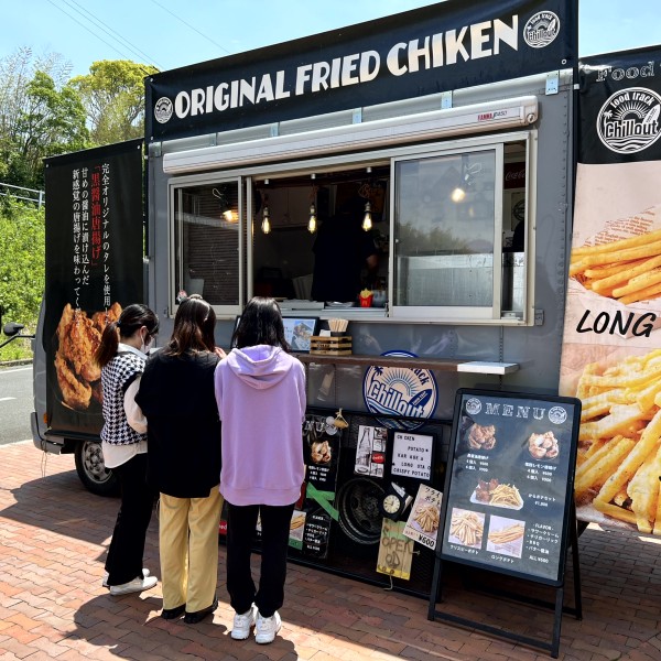 ランチが華やぐ「キッチンカーイベント」を開催しました。