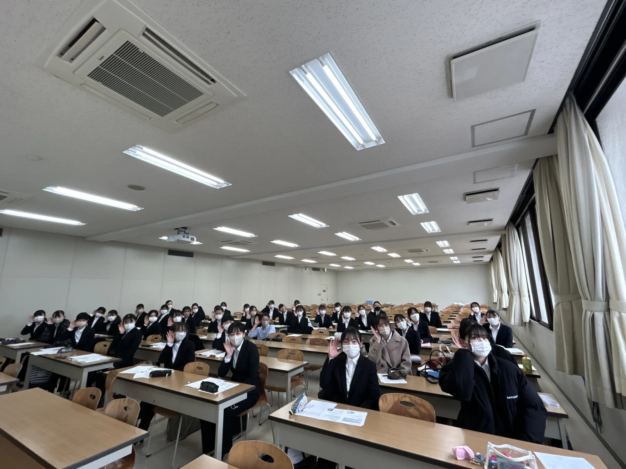 「聴き力®検定3級に全員合格しました!」キャリアプランニング科