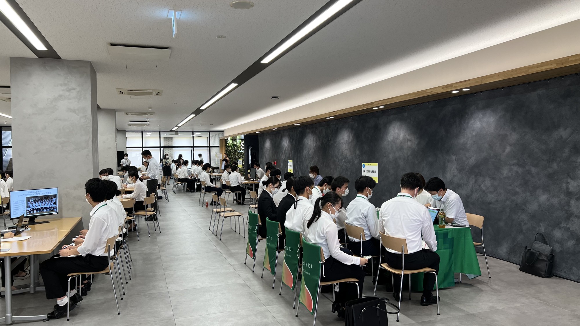 理学療法学科学内就職説明会を開催