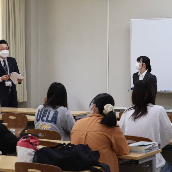 卒業生が講師として登壇しました　 キャリアプランニング科医療事務コース