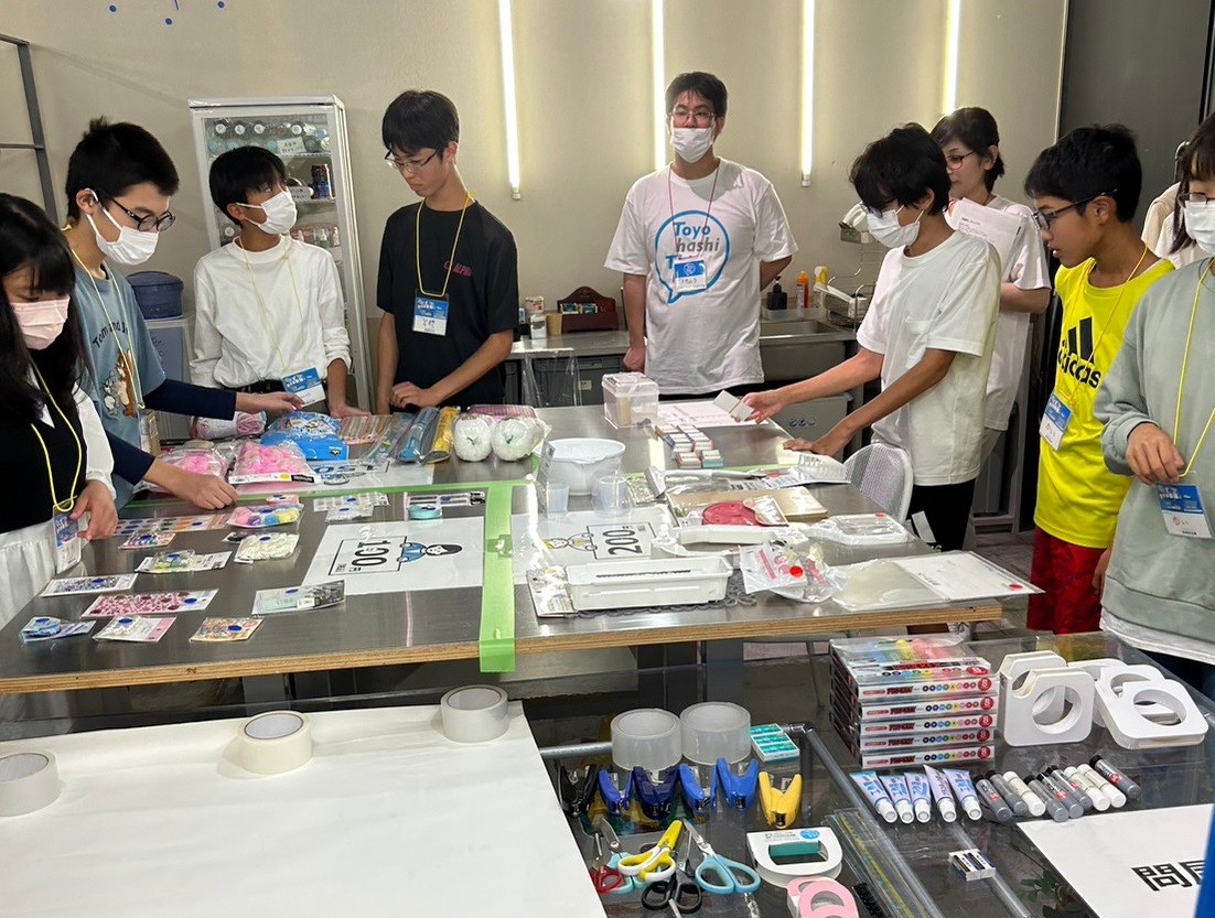 ＴＯＹＯＳＨＩＮ　ＳＴＡＲＴＵＰ　ＳＣＨＯＯＬ（通称：とよスタ）に、経営学部の学生がTA(ティーチングアシスタント)として参加