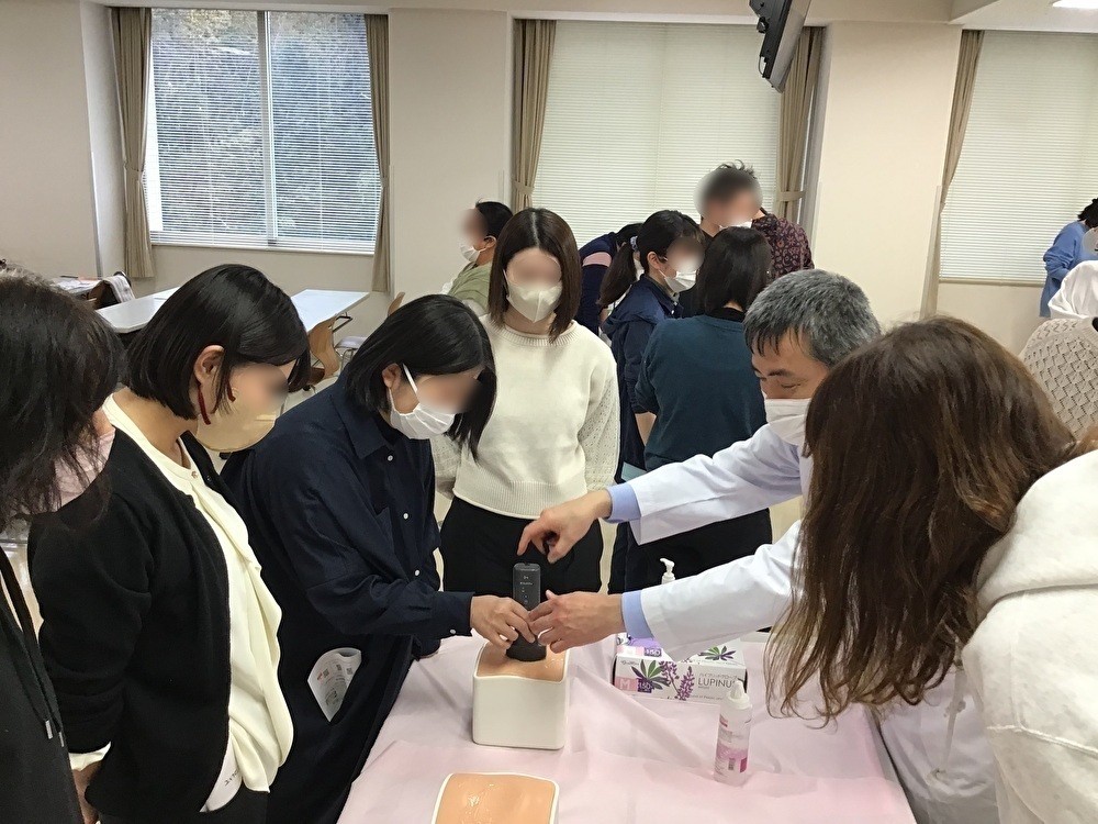 「エビデンスに基づいた摘便の知識と技術」開催