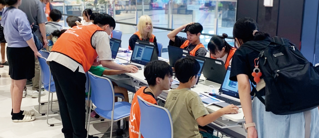 Hour of Code in 豊橋、CoderDojo 豊橋 
および ComputerClubHouse 豊橋の実施