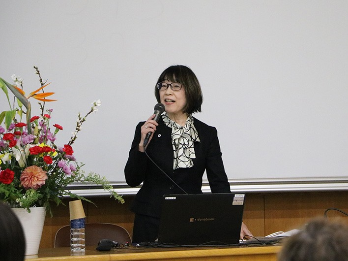 豊橋創造大学看護学研修センター設立記念講演会「これからの看護職のキャリア構築~大学と臨床の共育」(看護学科)