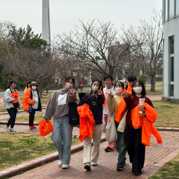 地域を支える一員として ― 穂の国マラソン救護班に看護学科の学生が参加しました