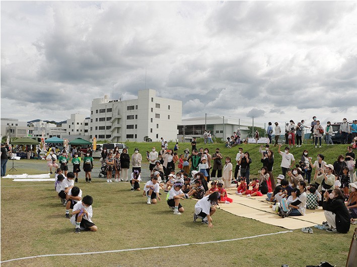 ミズベリングとよがわ「いいばしょ渡船　村祭り2022」に協力！ (本学と国土交通省との連携事業)