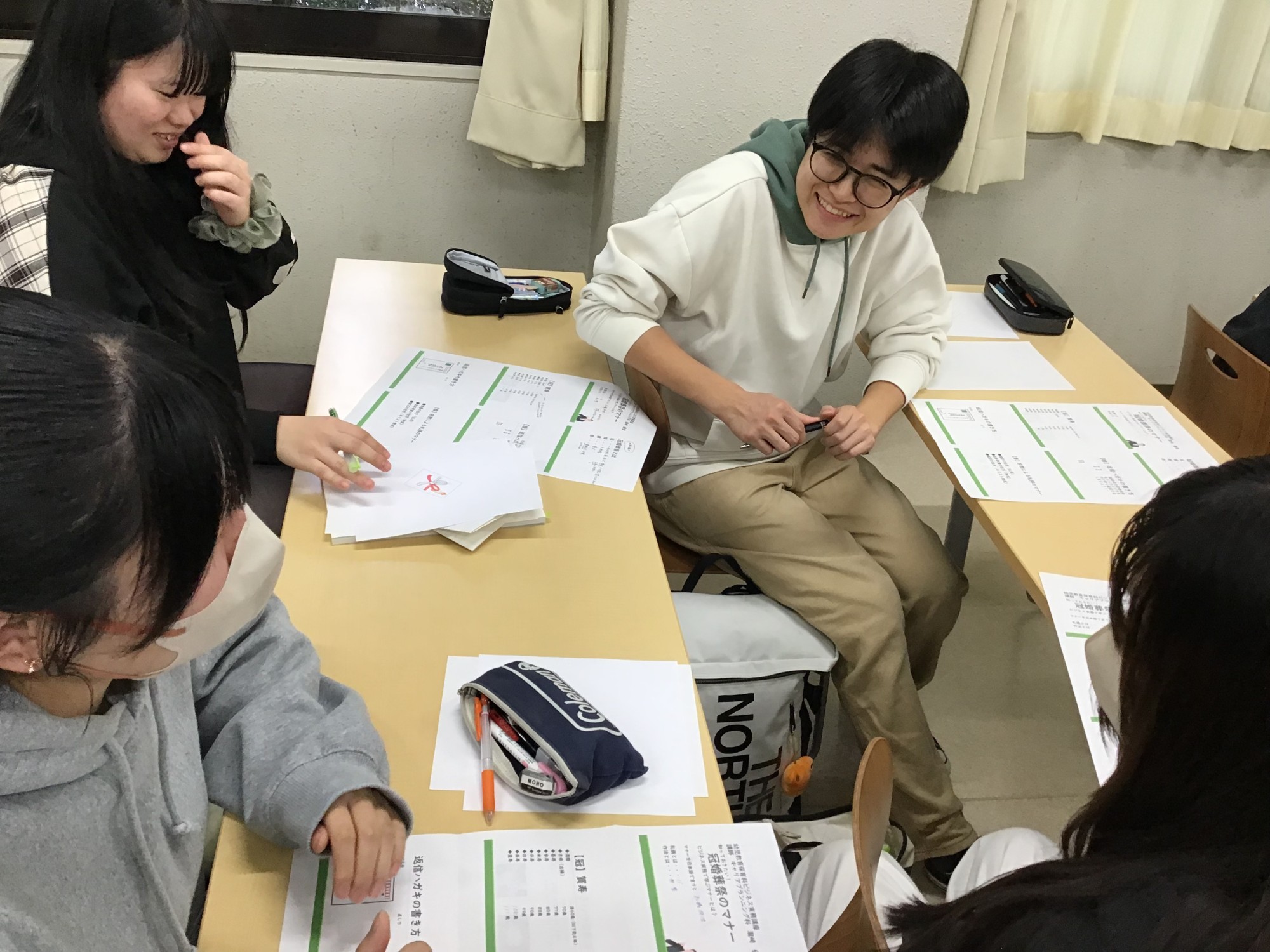 幼教1年生が「冠婚葬祭のマナー」を学びました