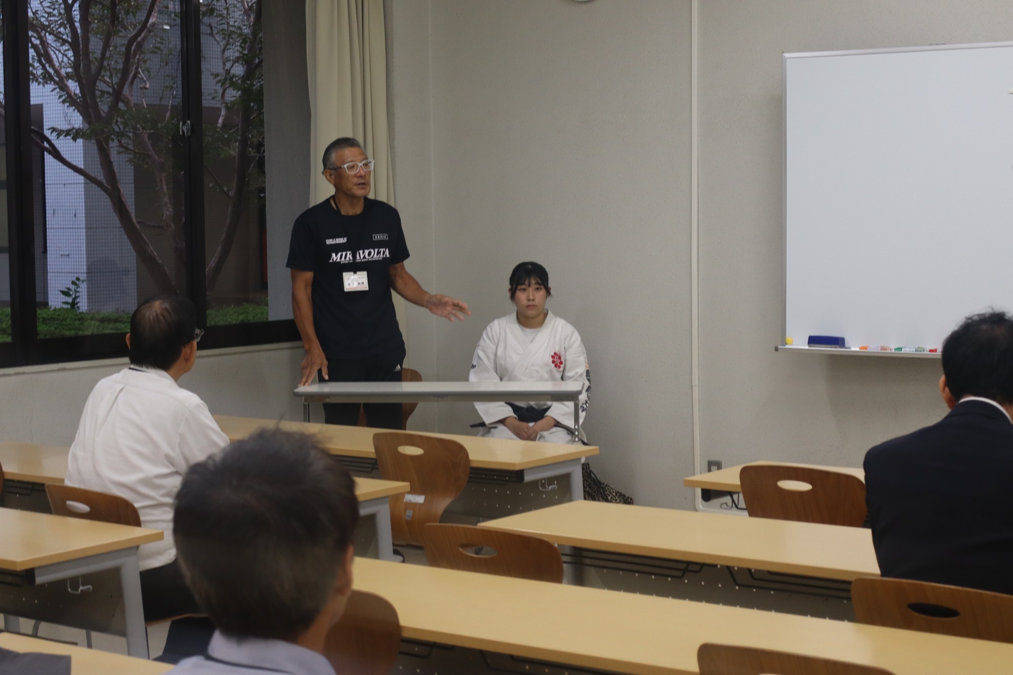 特別強化指定クラブの日本拳法部の選手が2026総合選手権大会に出場。壮行会を行いました。