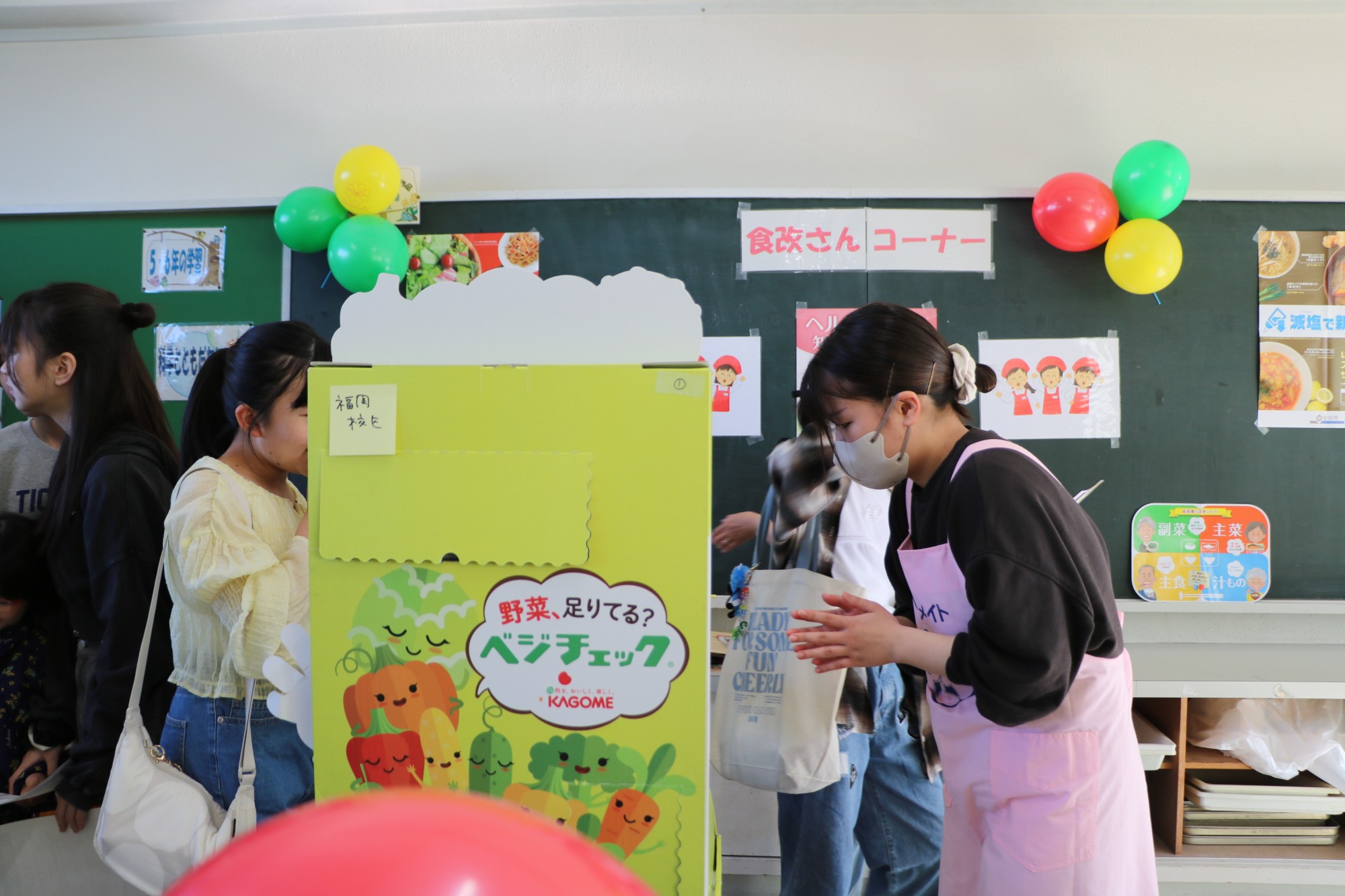 「学生食育ボランティア」デビュー！豊橋市保健所と連携して「福岡ふれあいフェスティバル」に参加