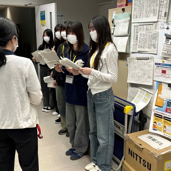 【豊川市民病院との連携事業】キャリアプランニング科の学生が病院見学を実施