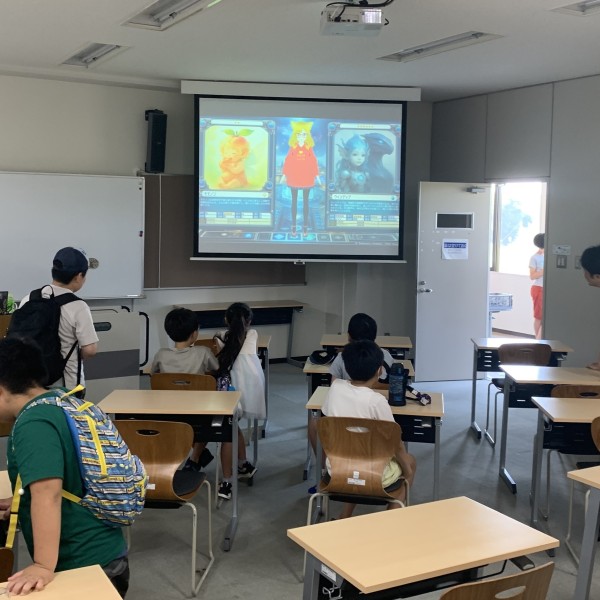 Hour of Code　夏休み プログラミング in 豊橋創造大学を開催しました！(経営学科)